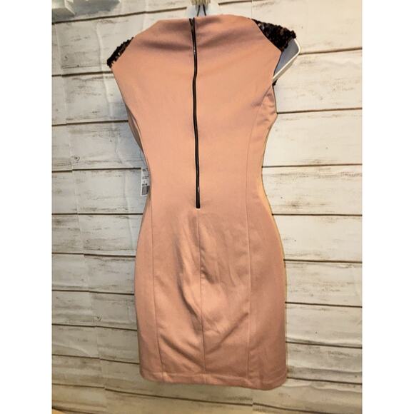 Forever 21 Salmon Color w Black Sequin Shoulder-Sleeveless Dress Small Mini NWT - Picture 4 of 12